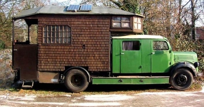 verrueckt-campingbusse-wohnmobile-komische-camper-ungewoehnliche-selbstausbauten-diy-camperausbau-wohnwagen-ausbau-vanlife-conversion-cover verrueckt-campingbusse-wohnmobile-komische-camper-ungewoehnliche-selbstausbauten-diy-camperausbau-wohnwagen-ausbau-vanlife-conversion-cover