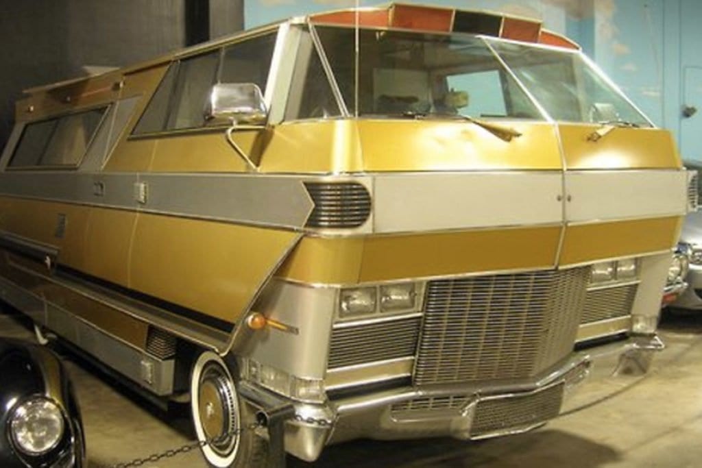 verrueckte-campingbusse-wohnmobile-komische-camper-ungewoehnliche-selbstausbauten-diy-camperausbau-wohnwagen-ausbau-vanlife-conversion-7 verrueckte-campingbusse-wohnmobile-komische-camper-ungewoehnliche-selbstausbauten-diy-camperausbau-wohnwagen-ausbau-vanlife-conversion-7