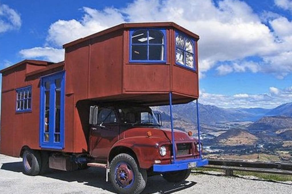 verrueckte-campingbusse-wohnmobile-komische-camper-ungewoehnliche-selbstausbauten-diy-camperausbau-wohnwagen-ausbau-vanlife-conversion-9 verrueckte-campingbusse-wohnmobile-komische-camper-ungewoehnliche-selbstausbauten-diy-camperausbau-wohnwagen-ausbau-vanlife-conversion-9