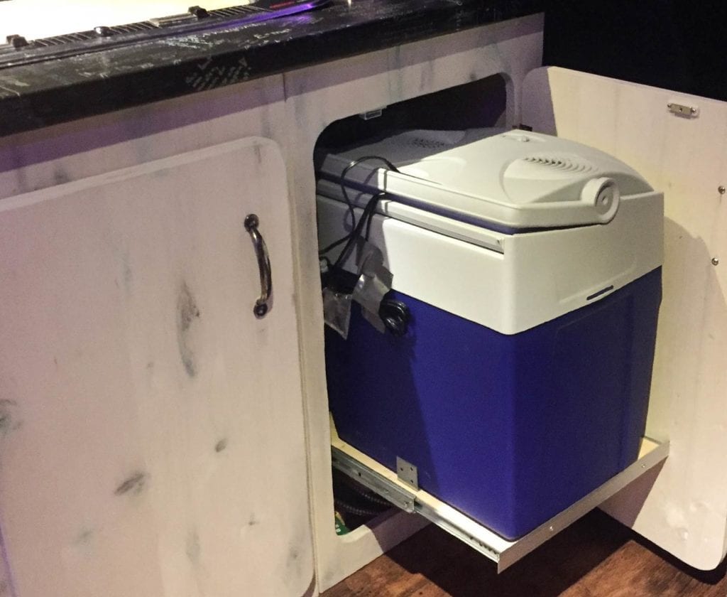 mercedes-benz-T1-207d-207-wohnmobil-kaufen-schwachstellen-ausbau-selbstausbau-motor-technische-daten-ersatzteile-14