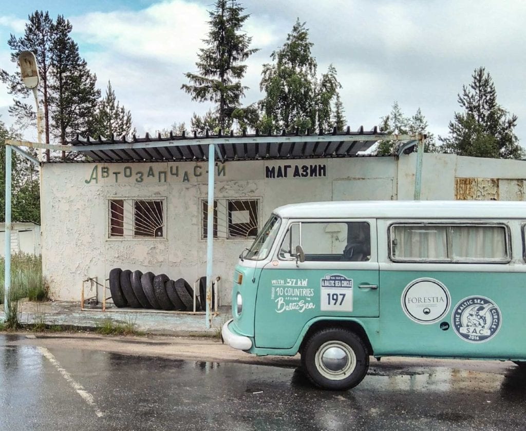 vw-t2-bus-bulli-kaufen-volkswagen-transporter-oldtimer-bully-camper-westfalia-van-i-come-around-doka-gebraucht-samba-10 vw-t2-bus-bulli-kaufen-volkswagen-transporter-oldtimer-bully-camper-westfalia-van-i-come-around-doka-gebraucht-samba-10