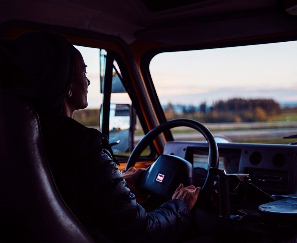 schulbus-us-wohnmobil-amerikanischer-bus-expedition-happiness-selbstausbau-camper-skoolies-travelbybus-6 schulbus-us-wohnmobil-amerikanischer-bus-expedition-happiness-selbstausbau-camper-skoolies-travelbybus-6