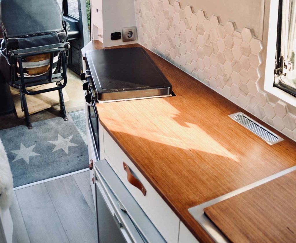 mercedes-407d-wohnmobil-gebraucht-vario-kaufen-basis-benz-13