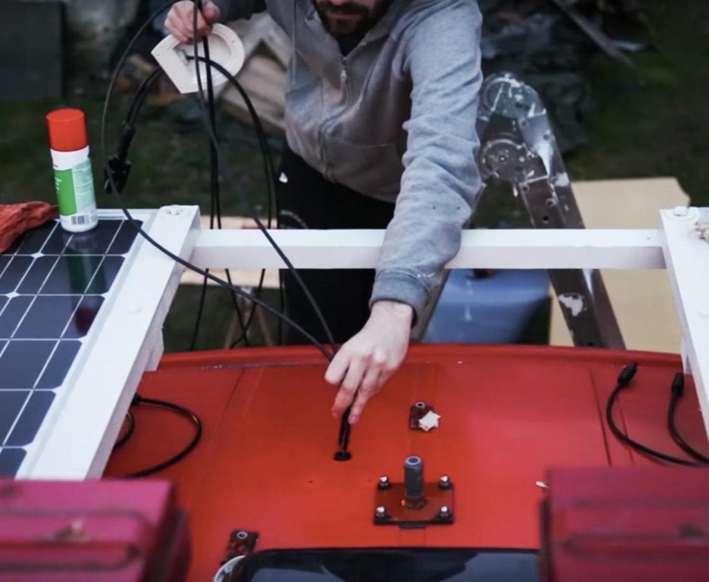 solaranlage-wohnmobil-nachrüsten-schaltplan-berechnen-inklusive-einbau-lomplettset-gebraucht-100w-selber-planen-mobile-einbau-solarpanels-3