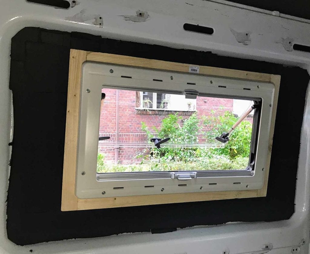 Wohnmobil Fenster einbauen - Einbauanleitung und Kosten