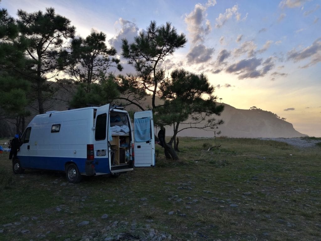 Fiat-Ducato-van-Camper-wohnmobil-gebraucht-maxi-modelle-ladefläche-maße-freistehen-camping Fiat-Ducato-van-Camper-wohnmobil-gebraucht-maxi-modelle-ladefläche-maße-freistehen-camping