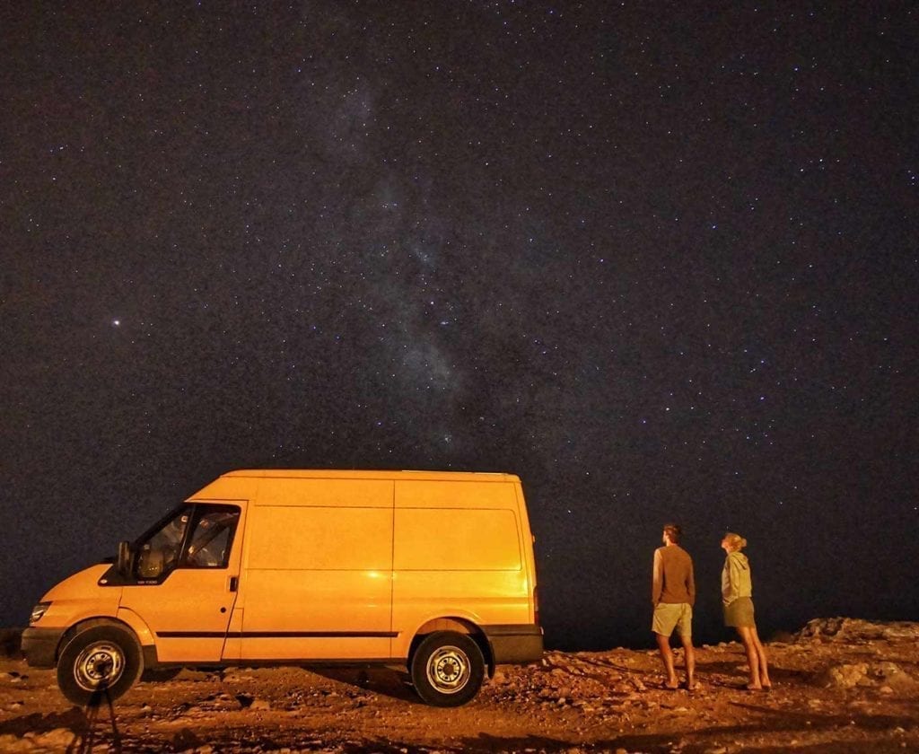 Ford-Transit-van-kaufen-sternenhimmel-campen-nacht-wild-campen-pärchen-camper Ford-Transit-van-kaufen-sternenhimmel-campen-nacht-wild-campen-pärchen-camper