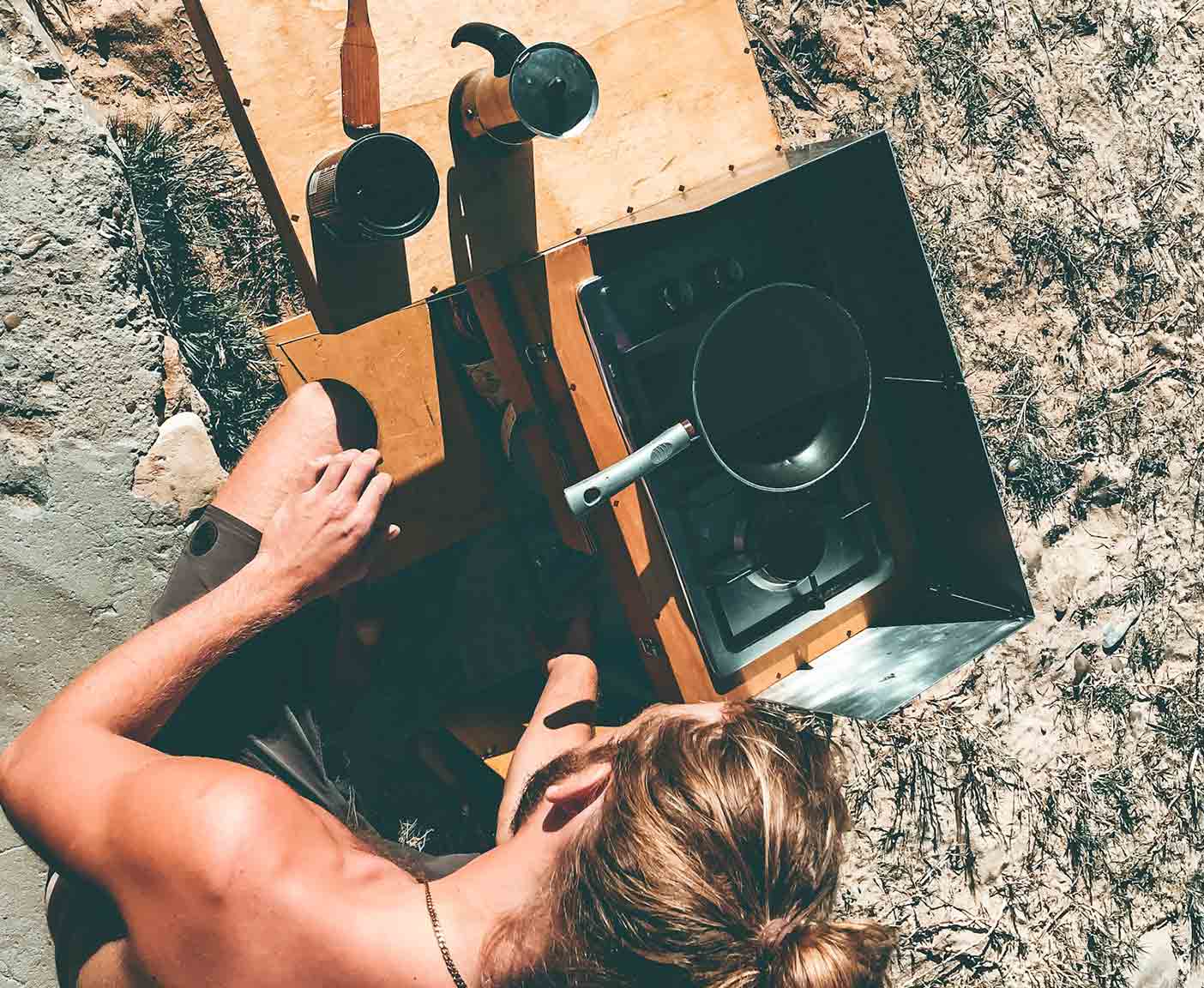 Mercedes-Sprinter-903-camper-van-4x4-aussenkueche Mercedes-Sprinter-903-camper-van-4x4-aussenkueche