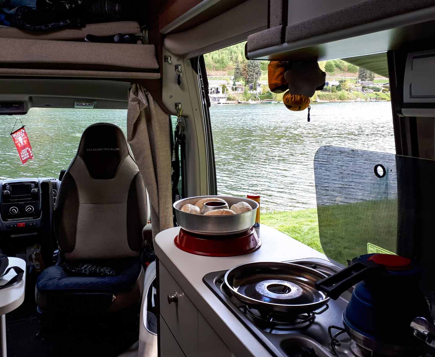 Globe-Traveller--Voyager-X-händler-peugeot-Omnia