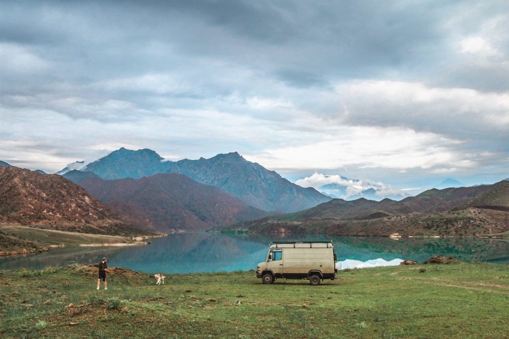 andi-passport-diary-mercedes-609-the-scenic-route