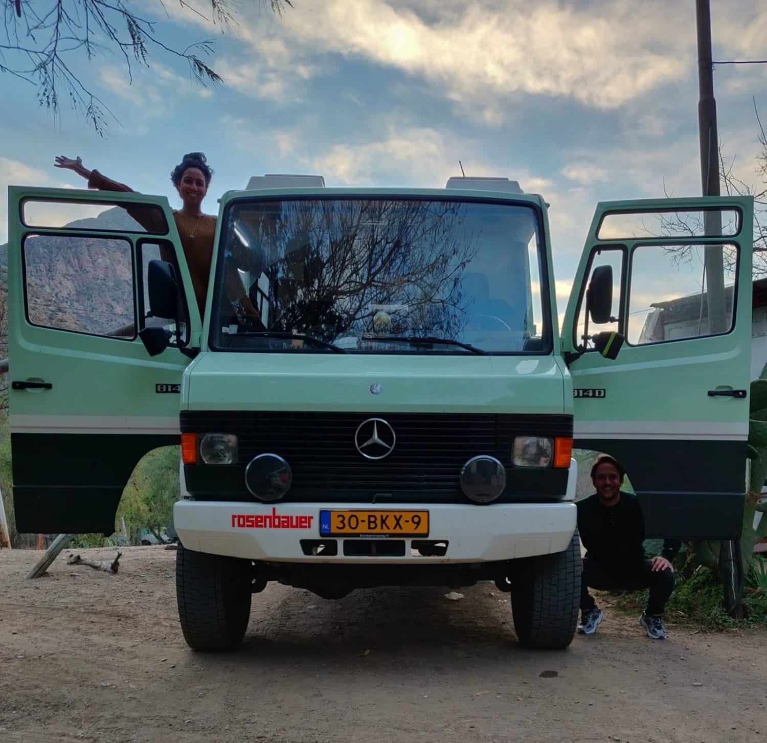 Mercedes Vario 814 DA 4x4 - Bruce meets the world