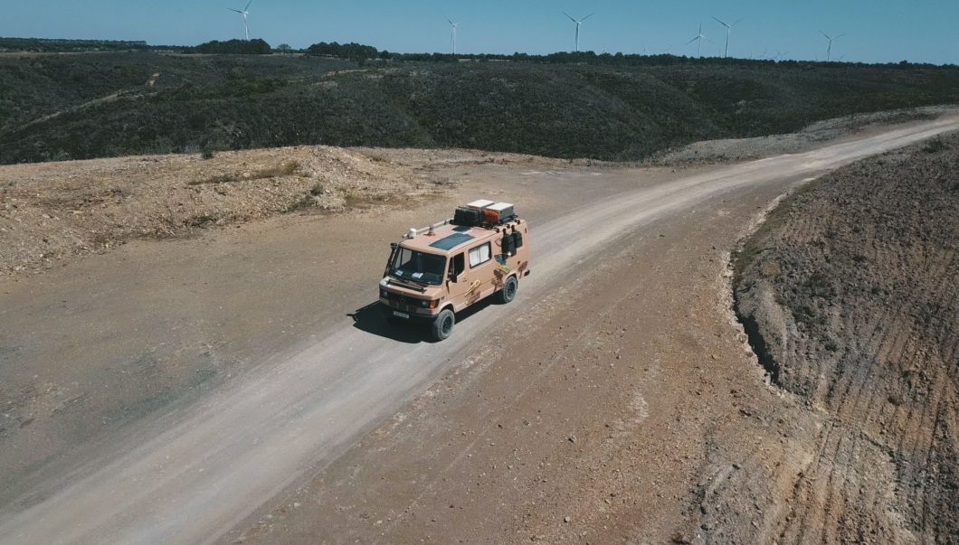 mercedes-t1-310-4x4-essence-van-fourgon-amenage-tour-du-monde-tout-terrain